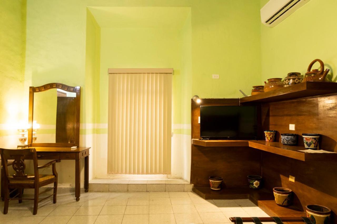 Hotel Boutique La Mision De Fray Diego (Adults Only) Merida Bagian luar foto