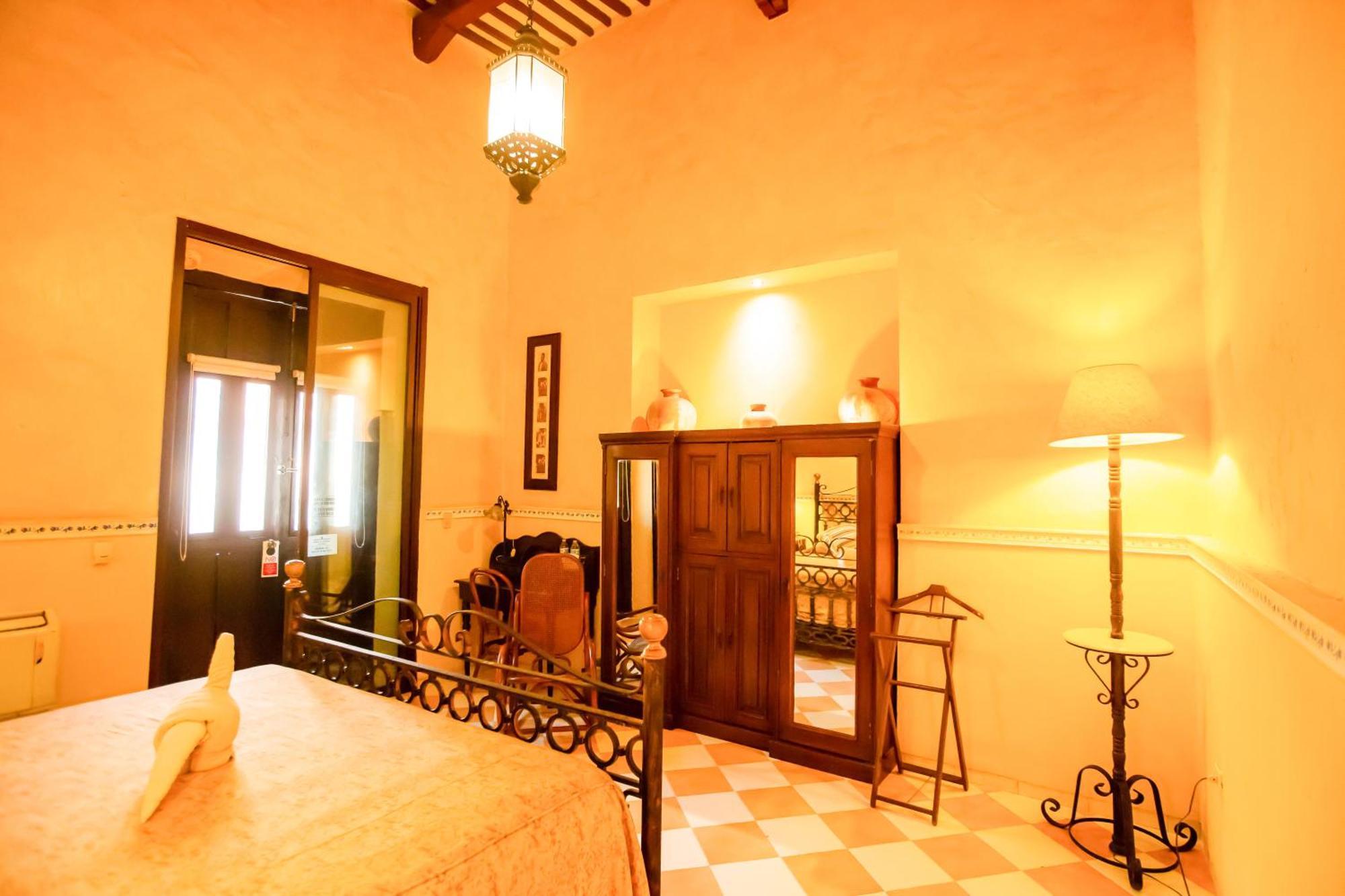 Hotel Boutique La Mision De Fray Diego (Adults Only) Merida Bagian luar foto