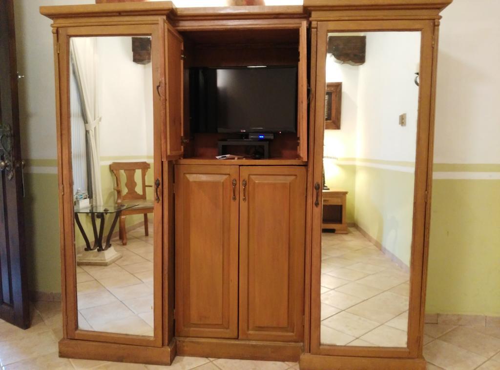 Hotel Boutique La Mision De Fray Diego (Adults Only) Merida Bagian luar foto